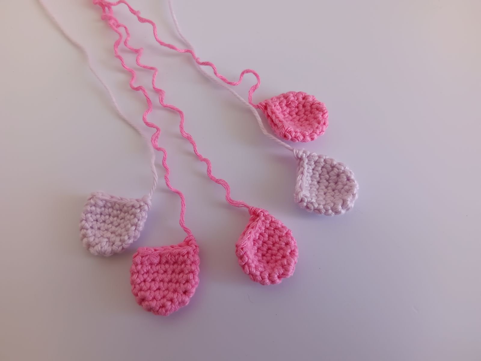 Blog-Inhaltsbild für 'Blumen häkeln. Kostenlose Häkelanleitung für Kaktus.'