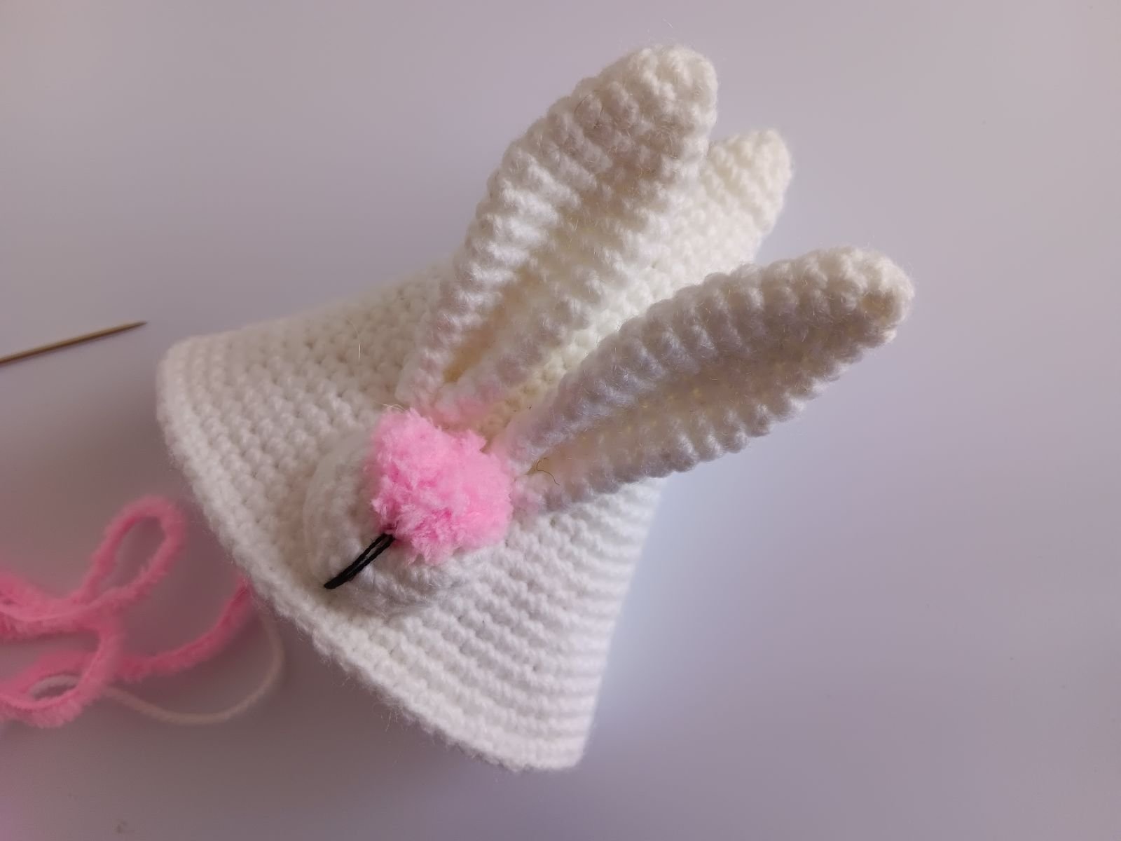 Blog-Inhaltsbild für 'Osterdeko häkeln. Kostenlose Häkelanleitung für Hasenwichtel'