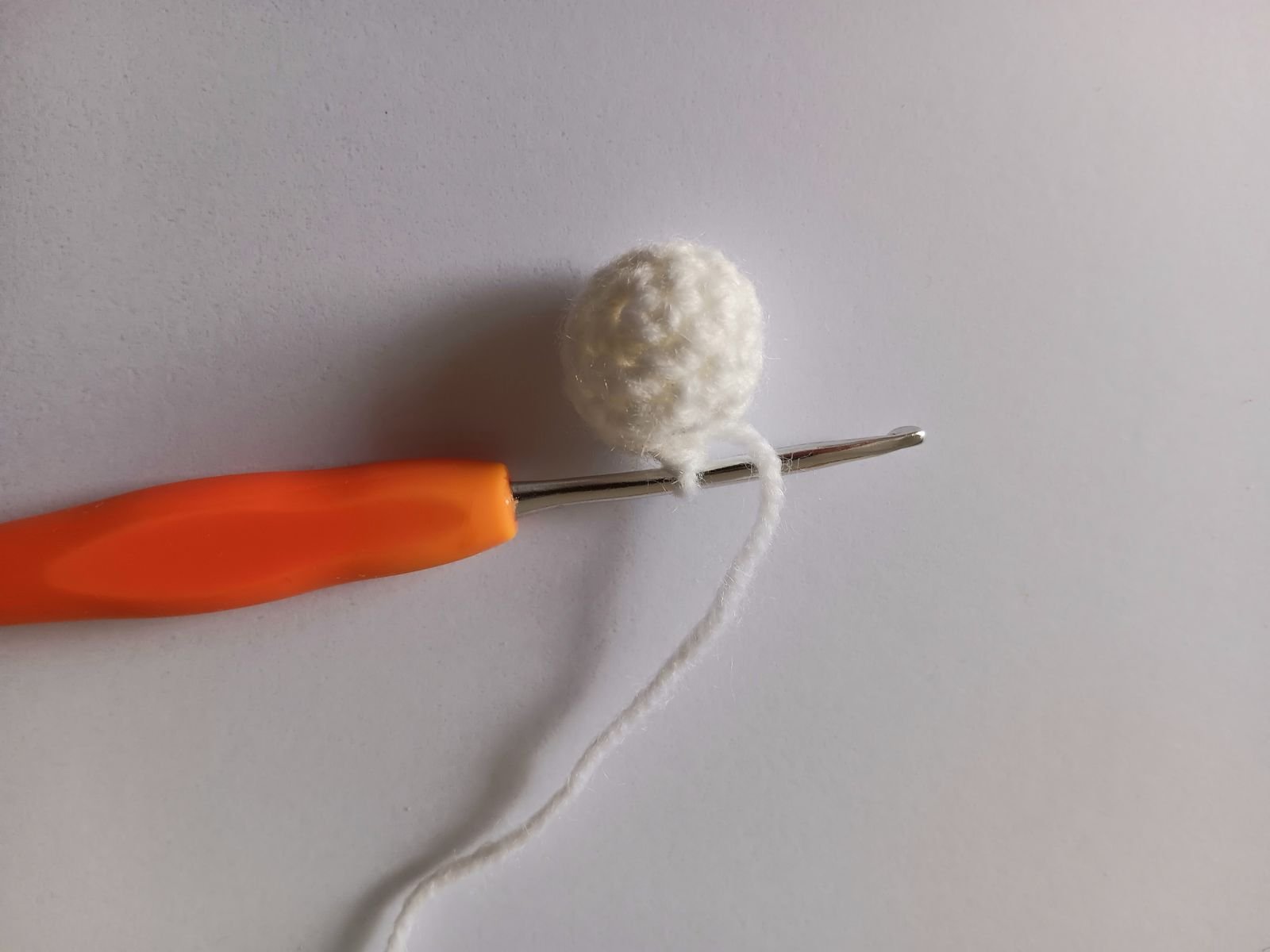 Blog-Inhaltsbild für 'Kostenlose Anleitung: Süßes Häschen für Ostern häkeln'