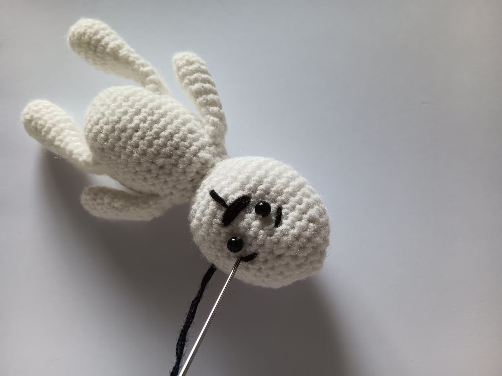 Blog-Inhaltsbild für 'Kostenlose Anleitung: Süßes Häschen für Ostern häkeln'