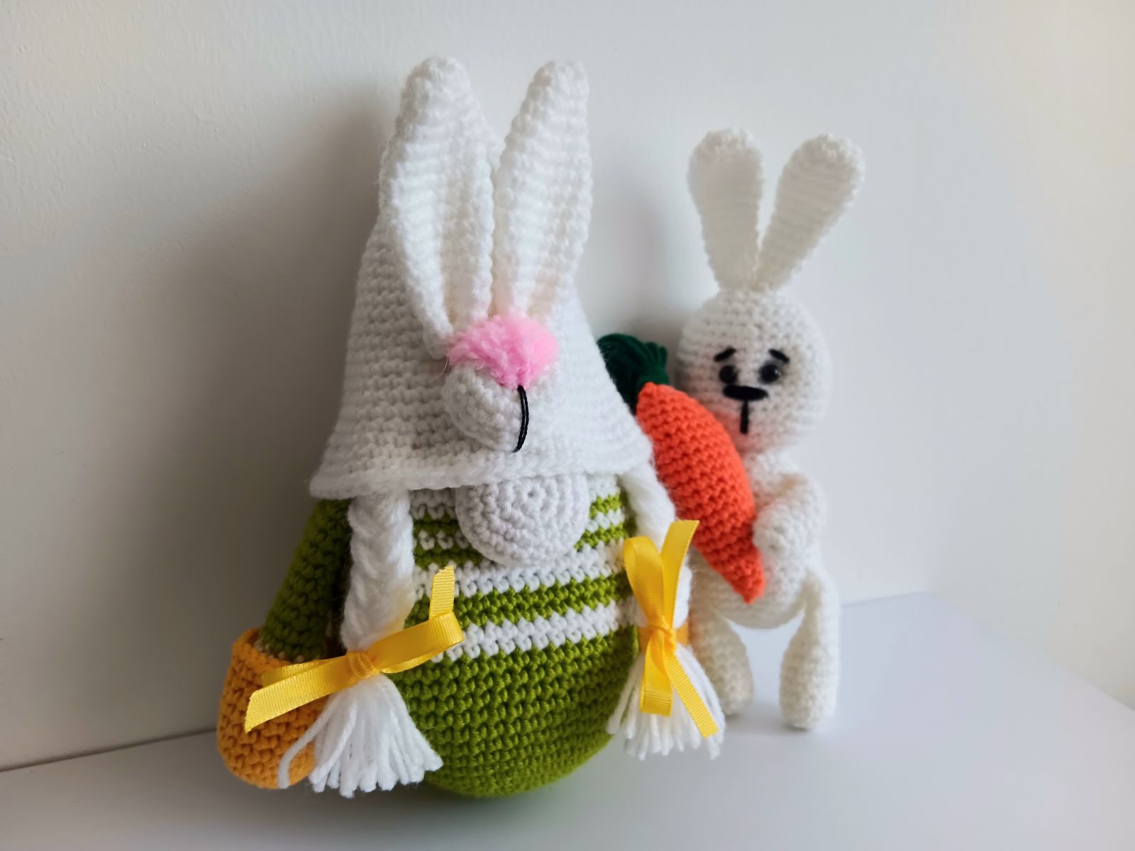 Blog-Inhaltsbild für 'Osterdeko häkeln. Kostenlose Häkelanleitung für Hasenwichtel'