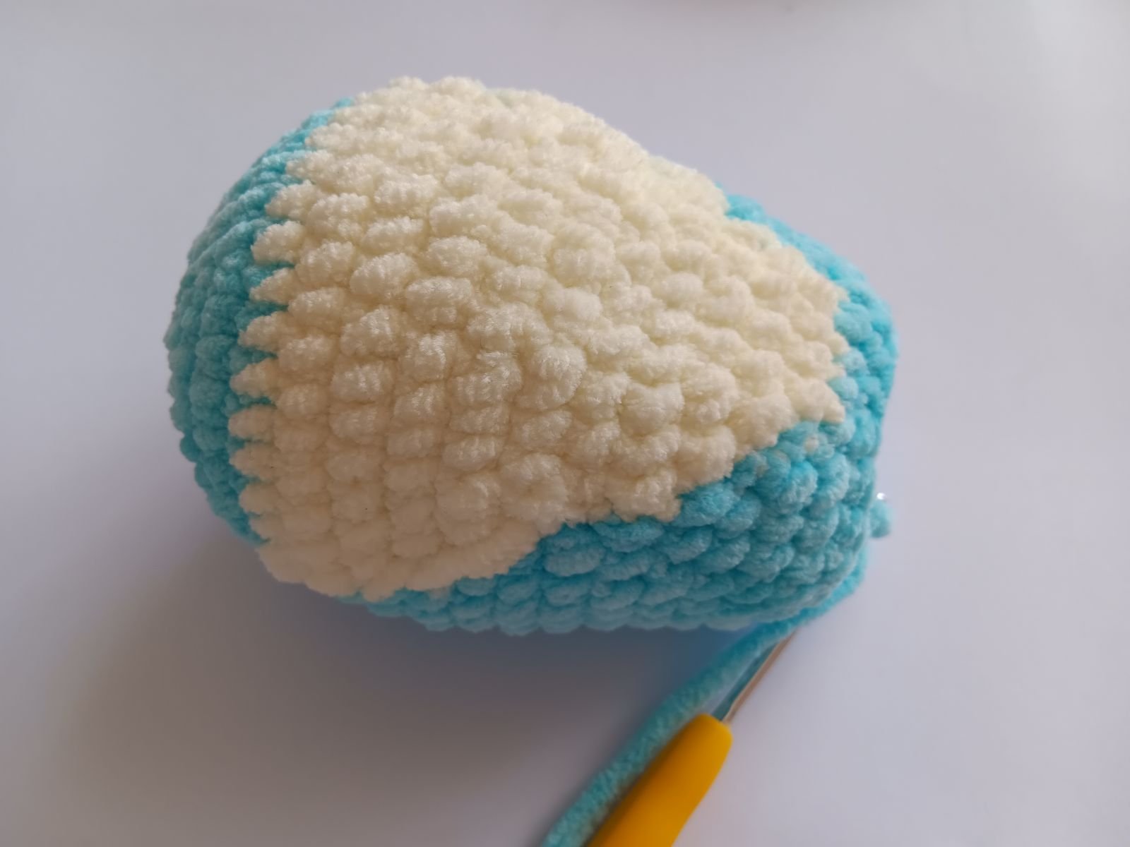 Blog-Inhaltsbild für 'Kostenlose Häkelanleitung für Henne'