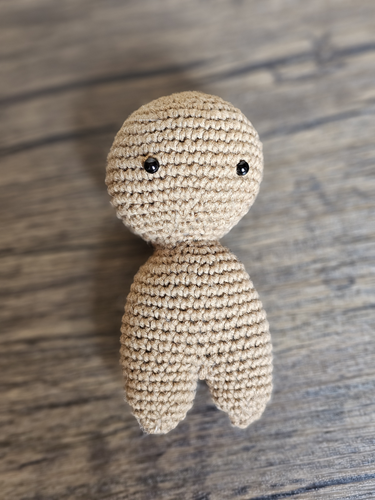 Blog-Inhaltsbild für 'Kostenlose Häkelanleitung für die Maus Mathilda'