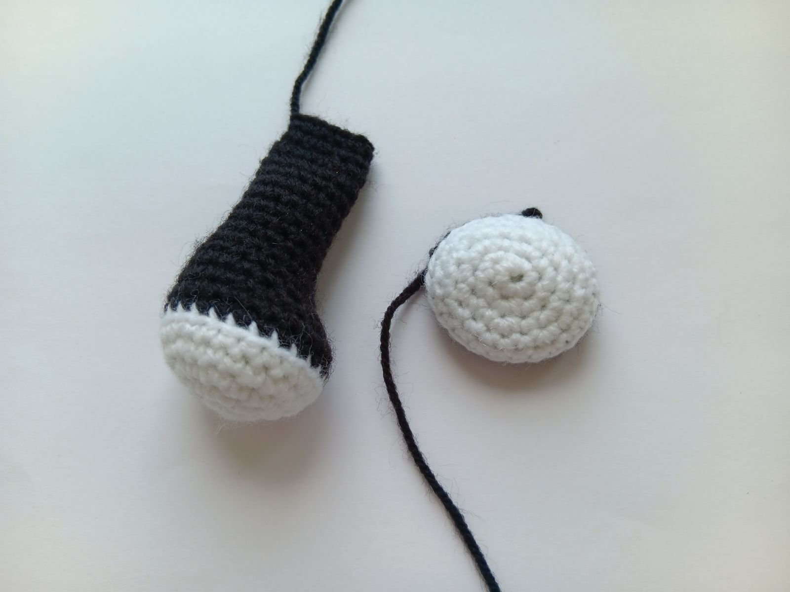 Blog-Inhaltsbild für 'Amigurumi Panda häkeln. Kostenlose Häkelanleitung'