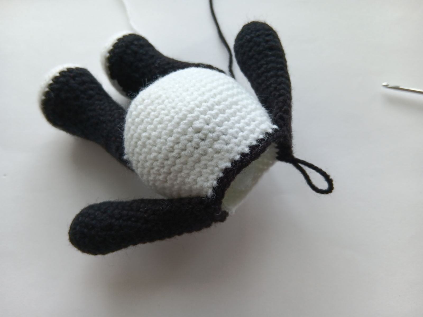 Blog-Inhaltsbild für 'Amigurumi Panda häkeln. Kostenlose Häkelanleitung'