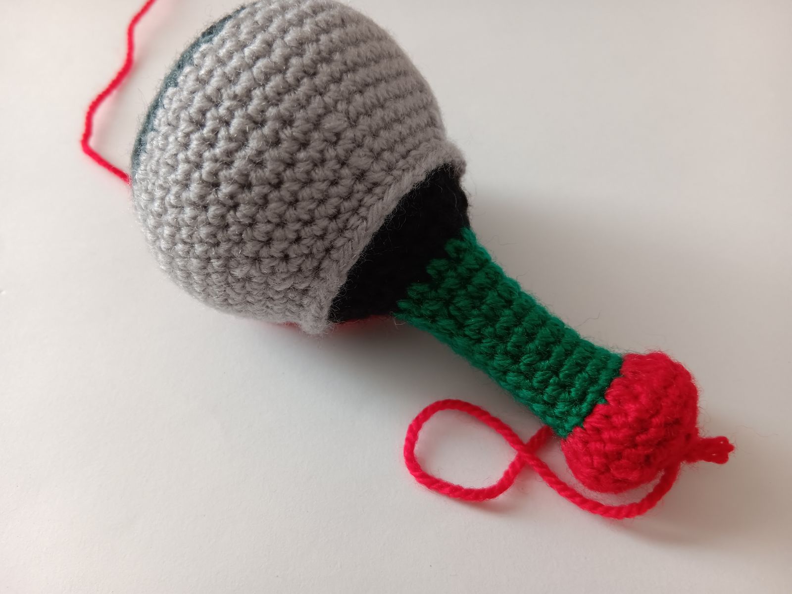 Blog-Inhaltsbild für 'Wichtel häkeln. Kostenlose Häkelanleitung für Bienenwichtel'