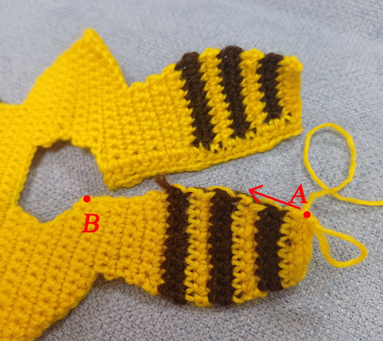 Blog content image for 'Bee dress for a small doll'