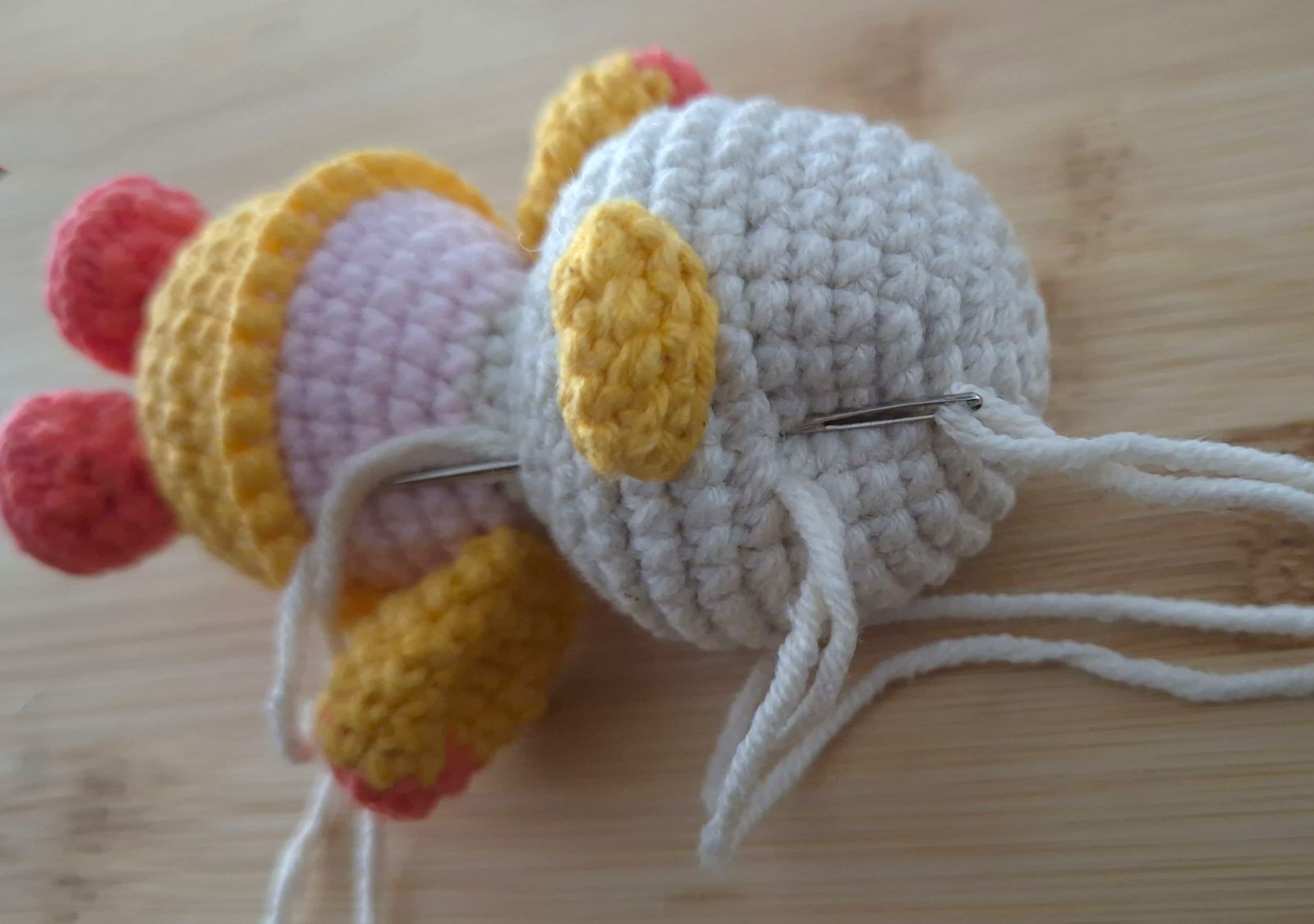Blog content image for 'Free Crochet Pattern Keychain Duck Mimi'