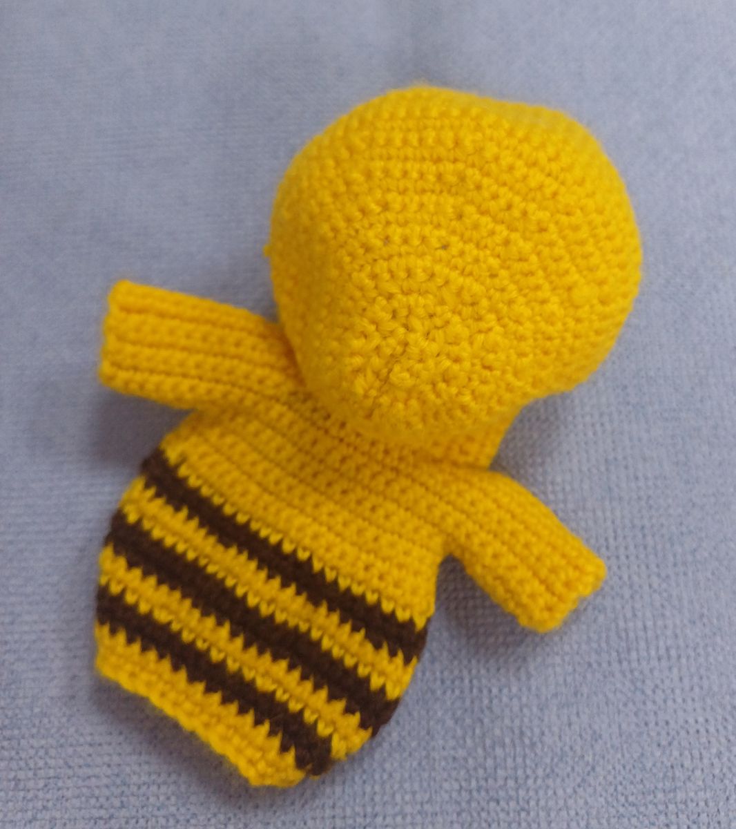 Blog content image for 'Bee dress for a small doll'