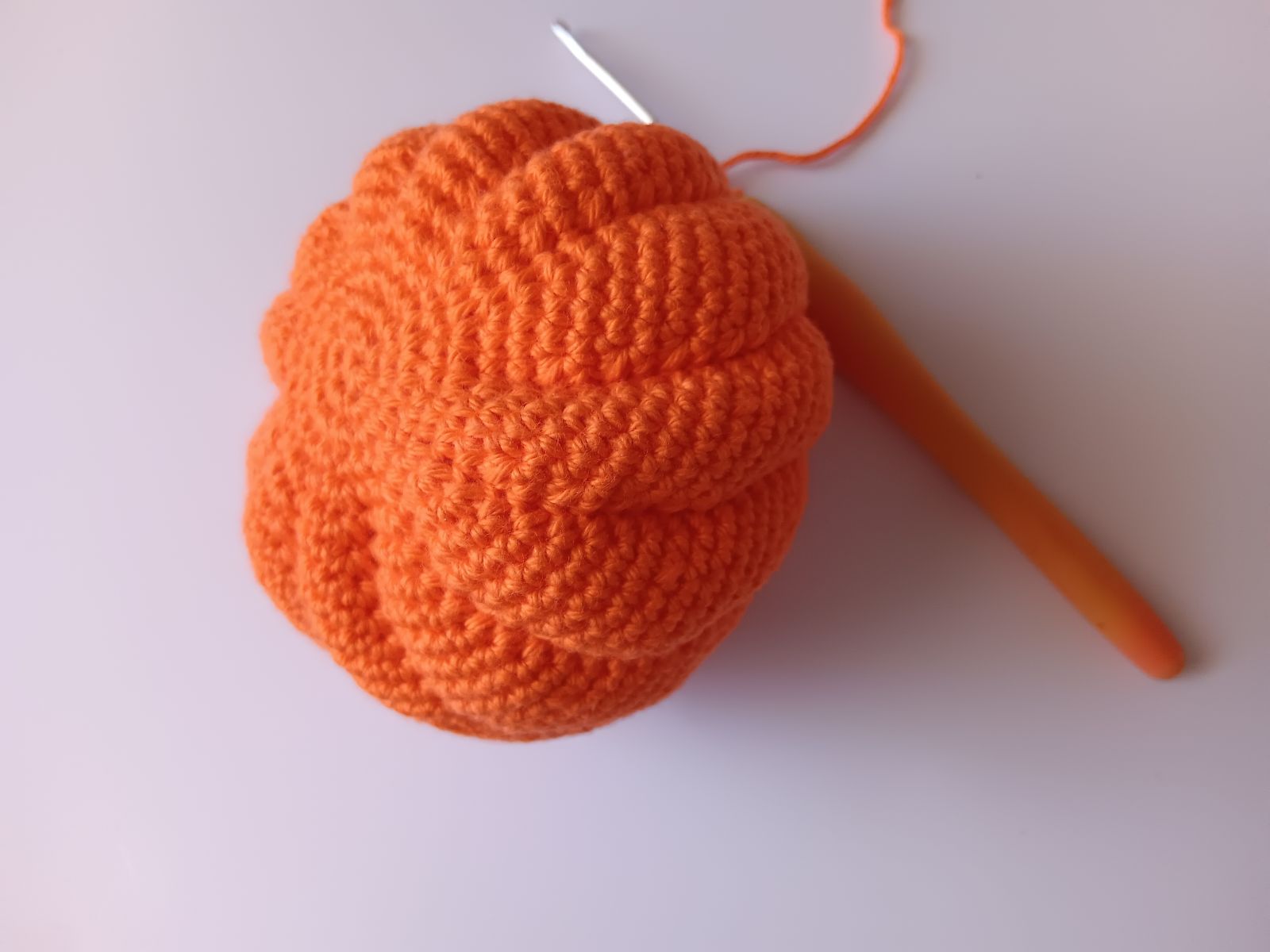 Blog-Inhaltsbild für 'Kostenlose Häkelanleitung für Kürbisse'