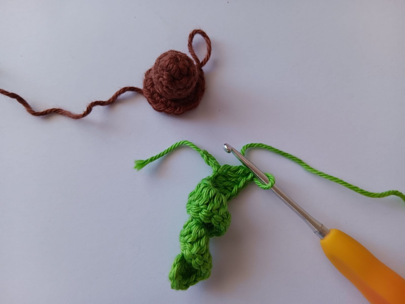 Blog-Inhaltsbild für 'Kleidung für Kürbispuppe'