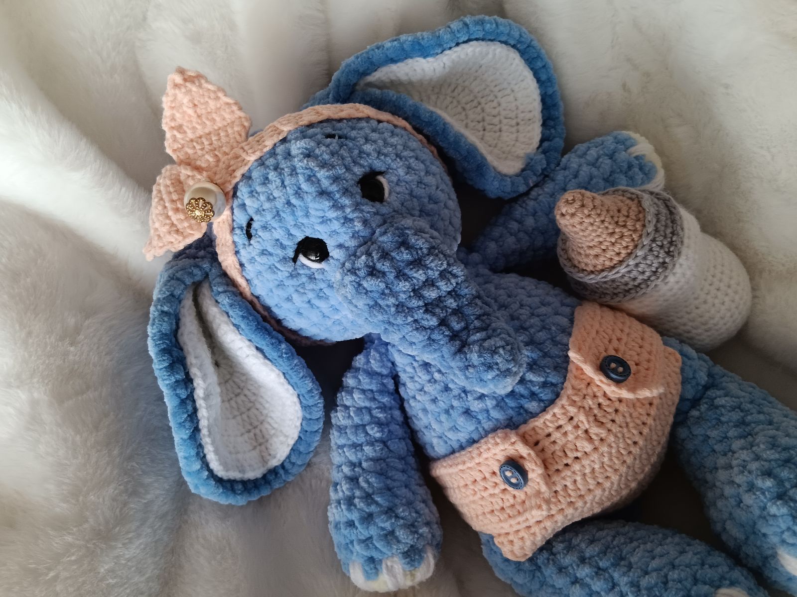 Blog-Inhaltsbild für 'Kostenlose Häkelanleitung für Dino Lulu'