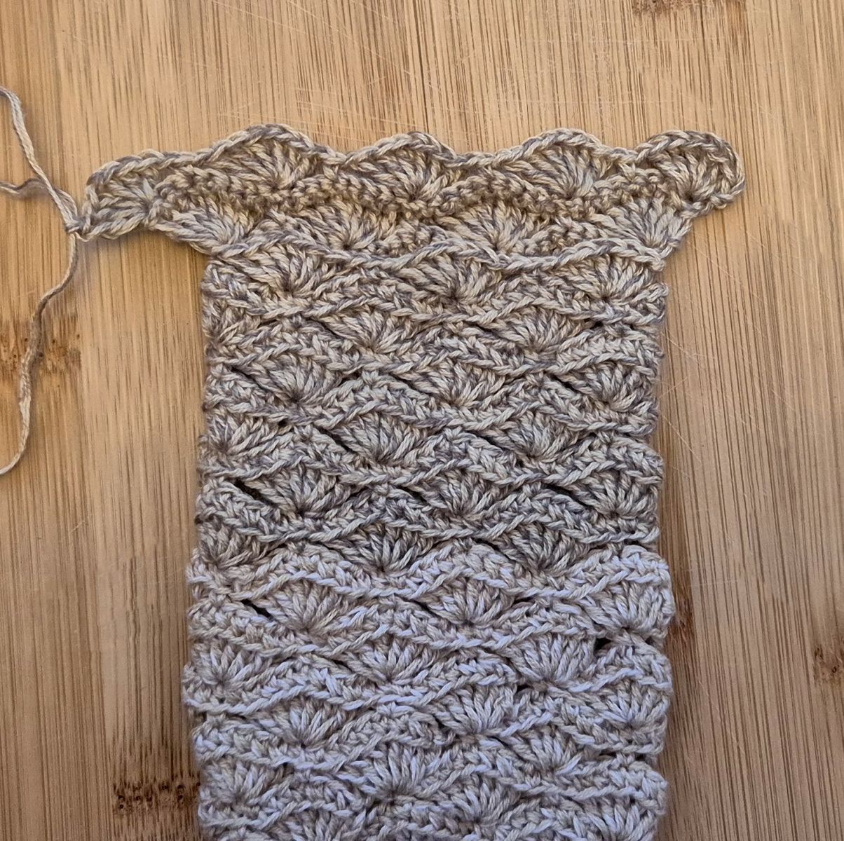 Blog-Inhaltsbild für 'Kostenlose Häkelanleitung Herbstsocken'