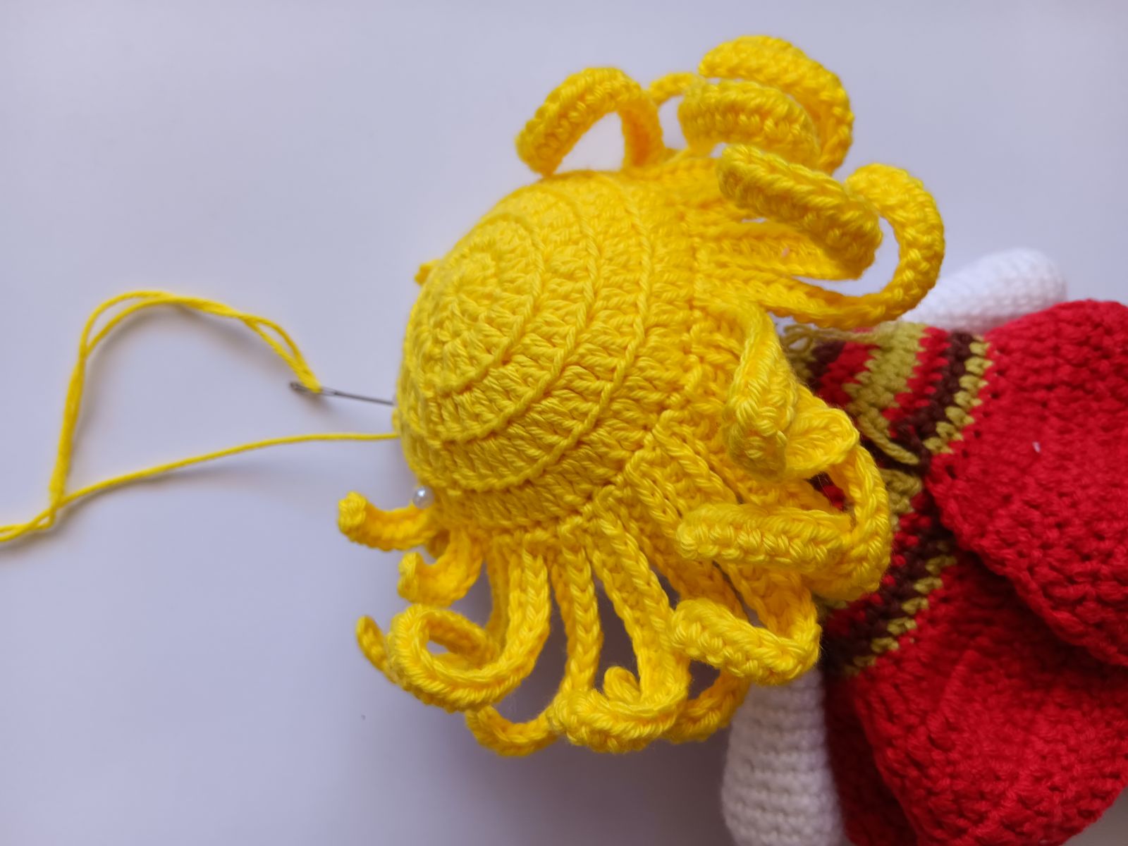 Blog-Inhaltsbild für 'Kostenlose Häkelanleitung für Puppe Coney mit Hasenmütze'