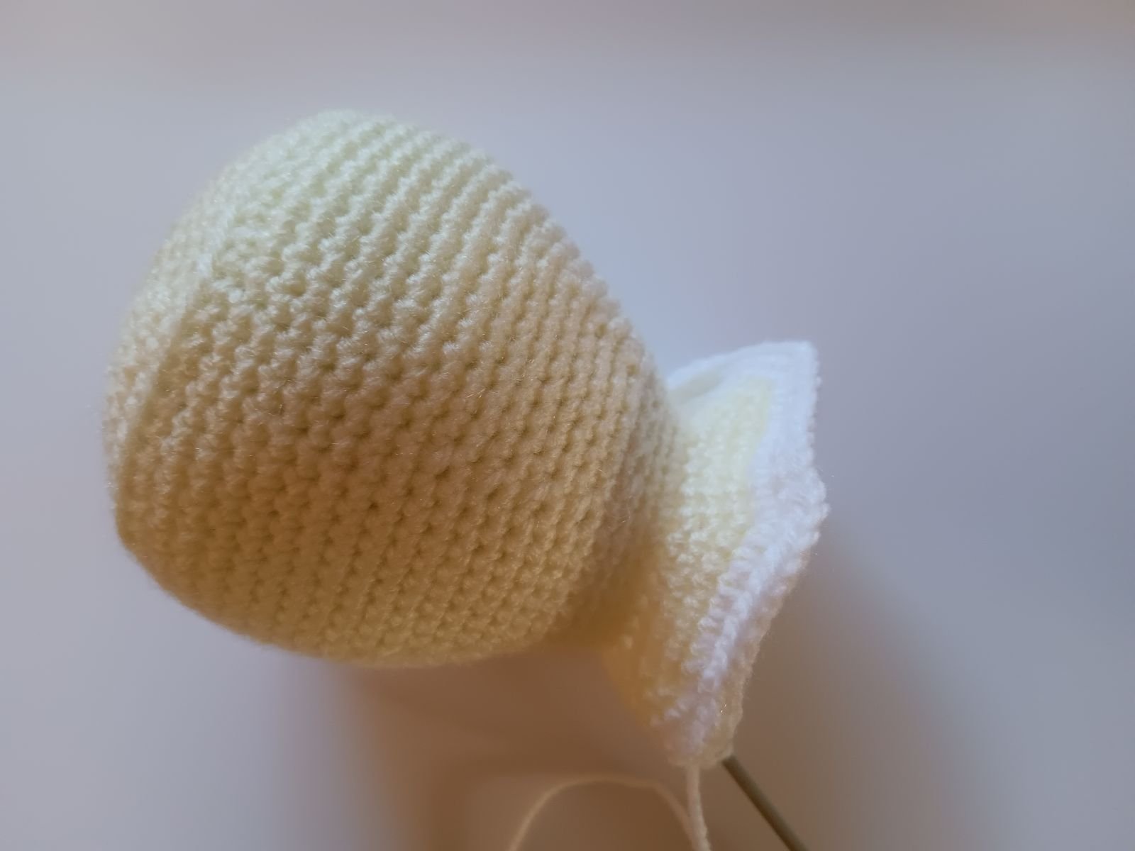 Blog-Inhaltsbild für 'Kostenlose Häkelanleitung für Puppe Coney mit Hasenmütze'