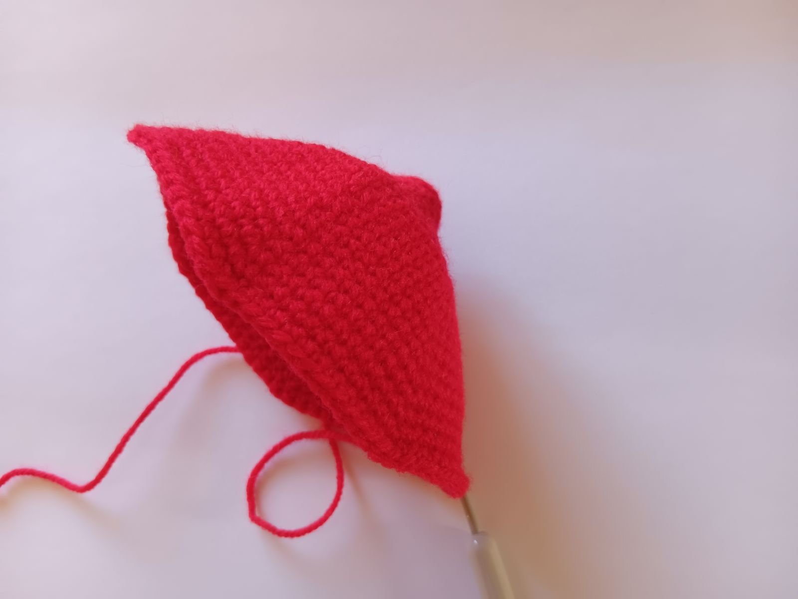 Blog-Inhaltsbild für 'Kostenlose Häkelanleitung für Puppe Coney mit Hasenmütze'