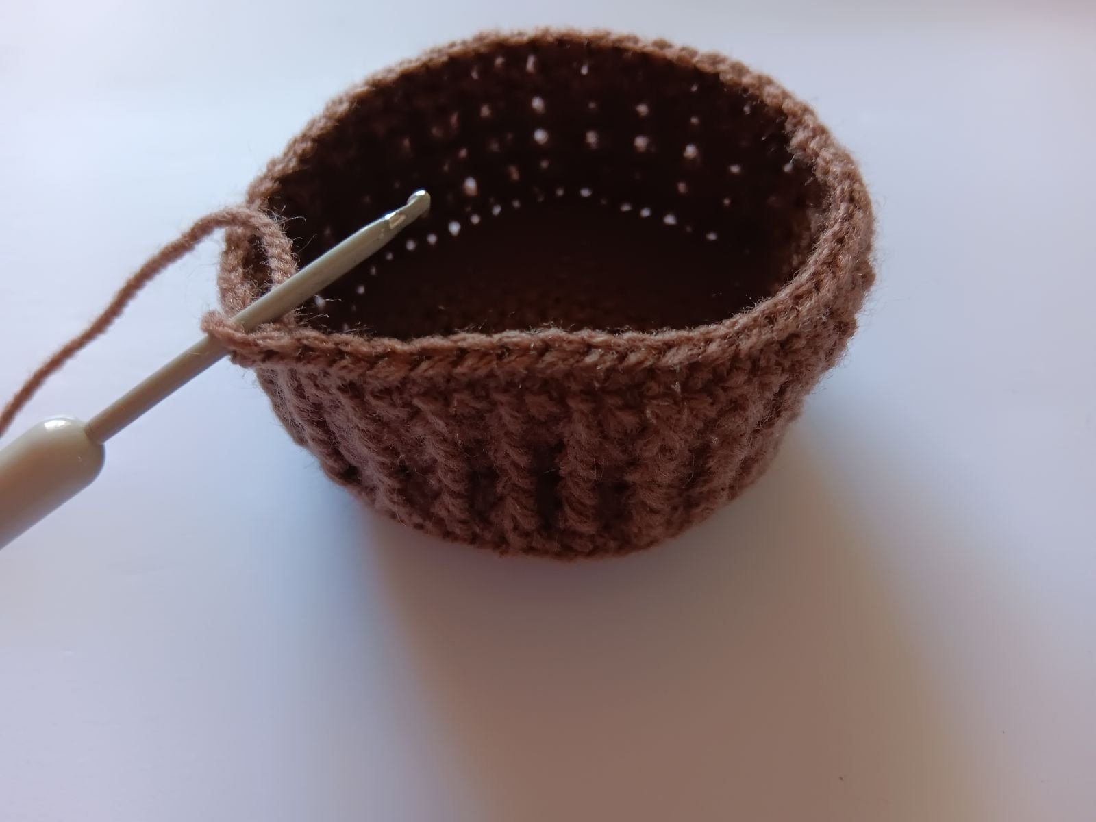 Blog-Inhaltsbild für 'Kostenlose Häkelanleitung Osterkörbchen'