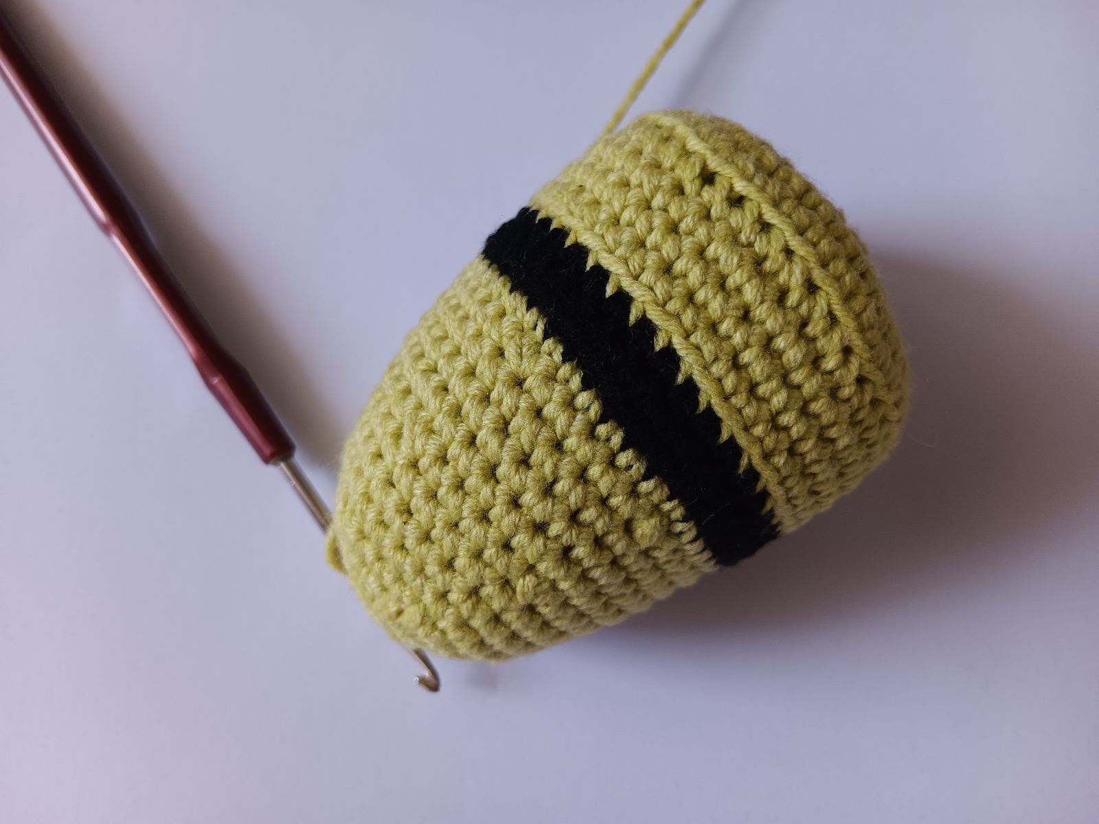 Blog-Inhaltsbild für 'Wichtel häkeln. Kostenlose Häkelanleitung für Karottenwichtel'