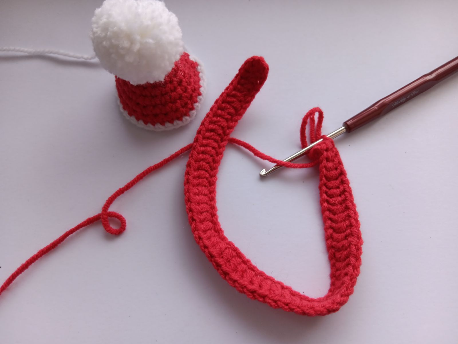 Blog-Inhaltsbild für 'Pilzpuppe häkeln. Kostenlose Häkelanleitung für Fliegenpilzpuppe'