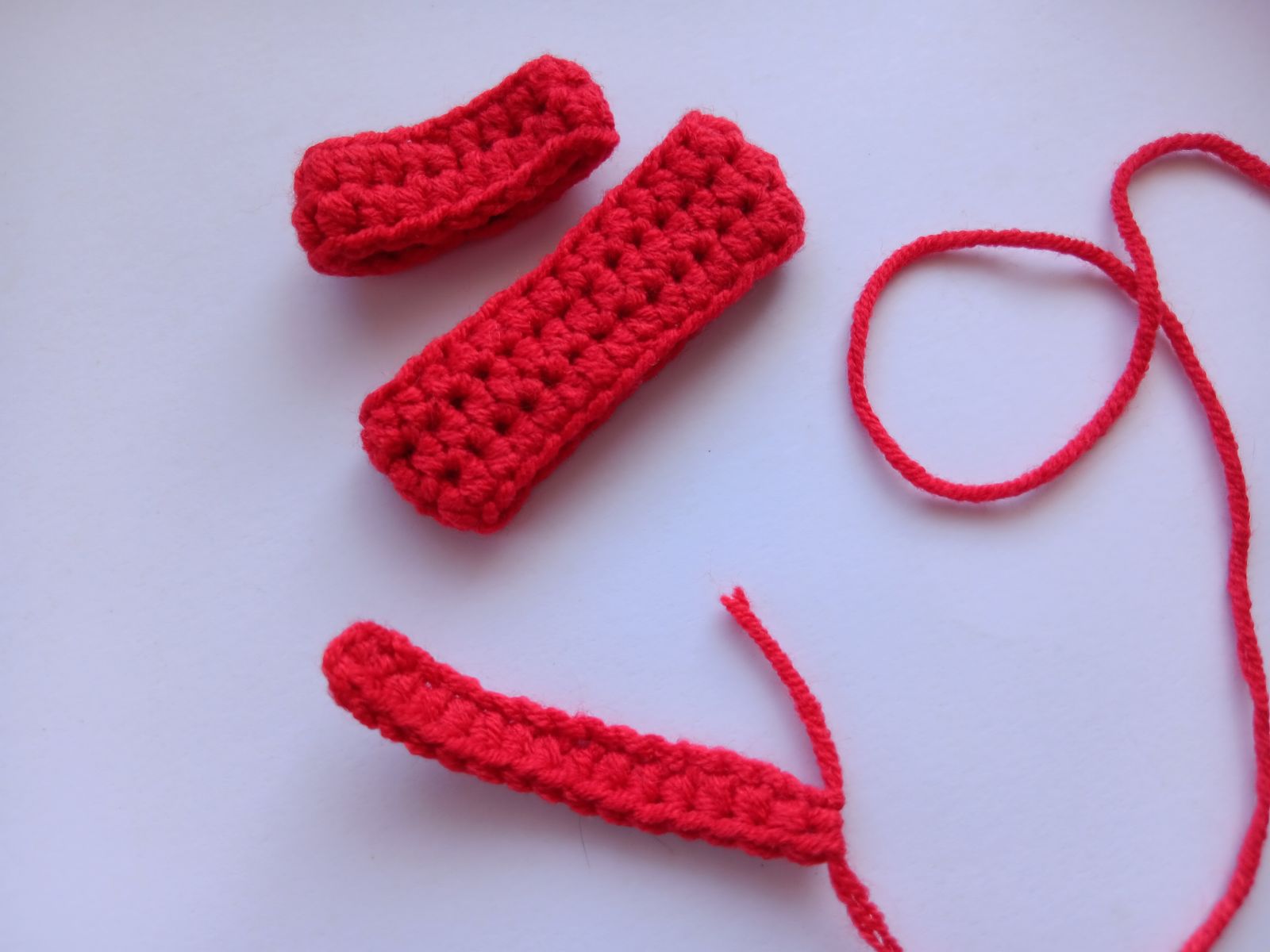 Blog-Inhaltsbild für '24 Kostenlose Häkelprojekte für die Adventszeit: Projekt 11. Glöckchen häkeln'