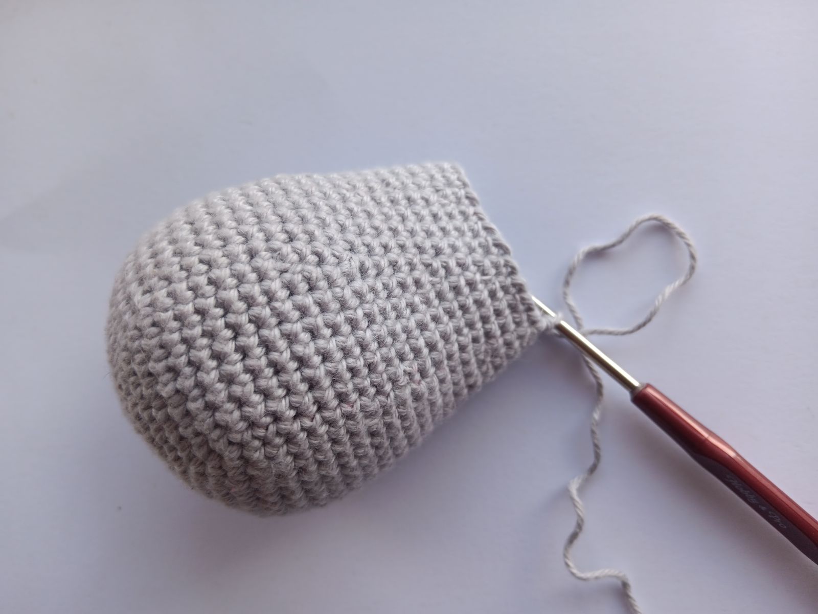 Blog-Inhaltsbild für 'Bunter Hahn. Kostenlose Häkelanleitung'