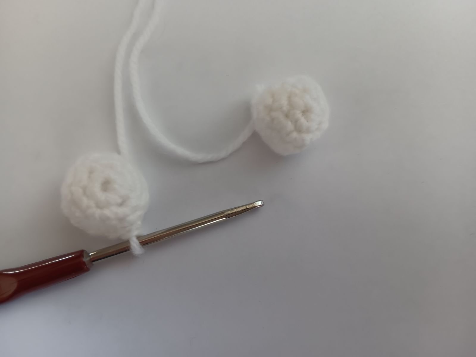 Blog-Inhaltsbild für 'Bunter Hahn. Kostenlose Häkelanleitung'