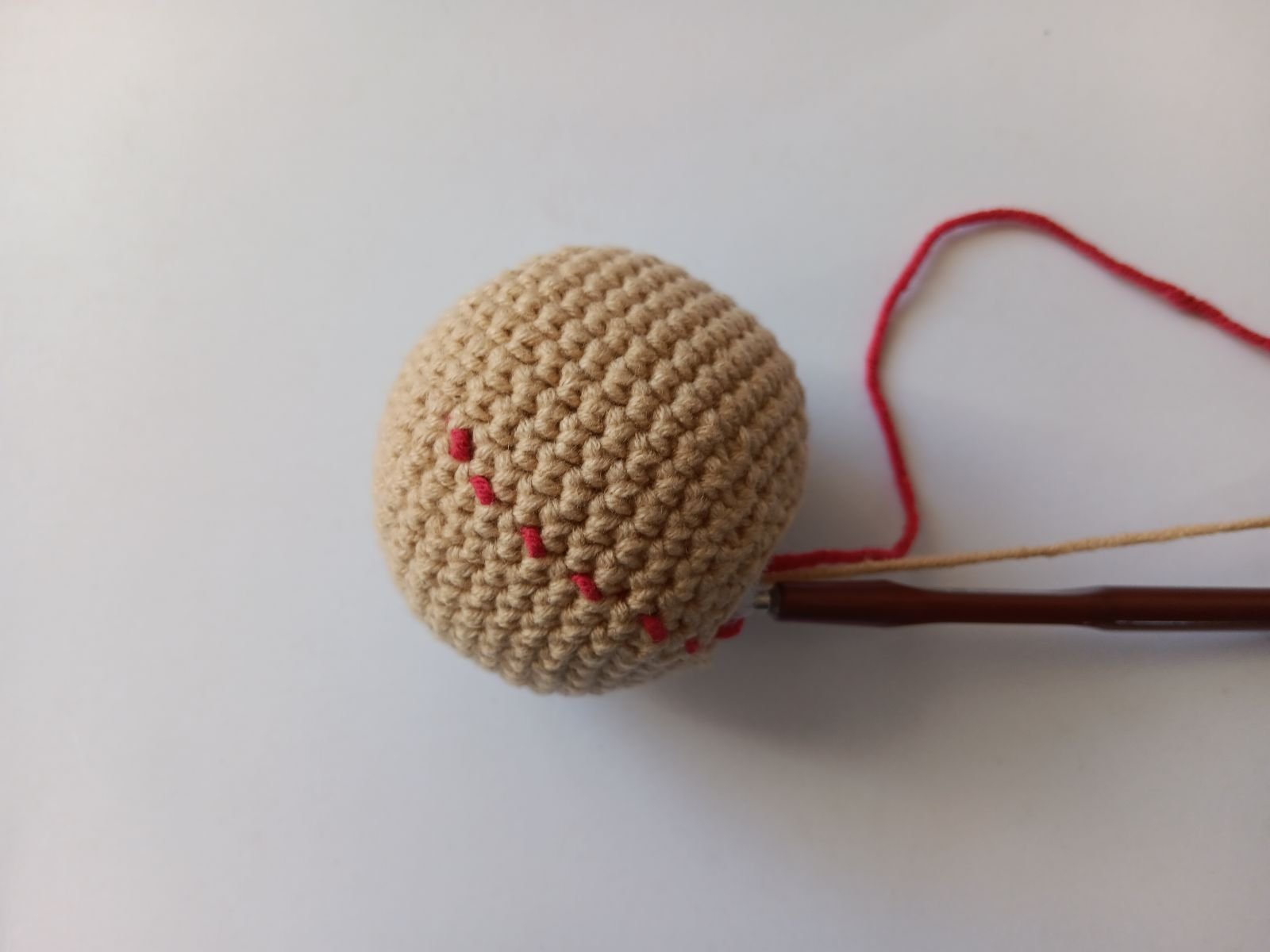 Blog-Inhaltsbild für 'Handytasche Häschen häkeln. Kostenlose Häkelanleitung'