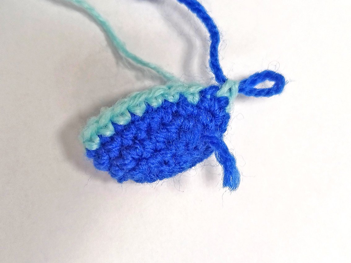 Blog content image for 'Three Christmas tree decorations made from leftover yarn'