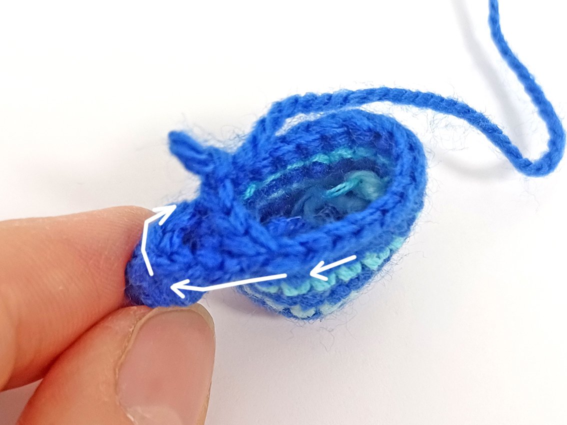 Blog content image for 'Three Christmas tree decorations made from leftover yarn'