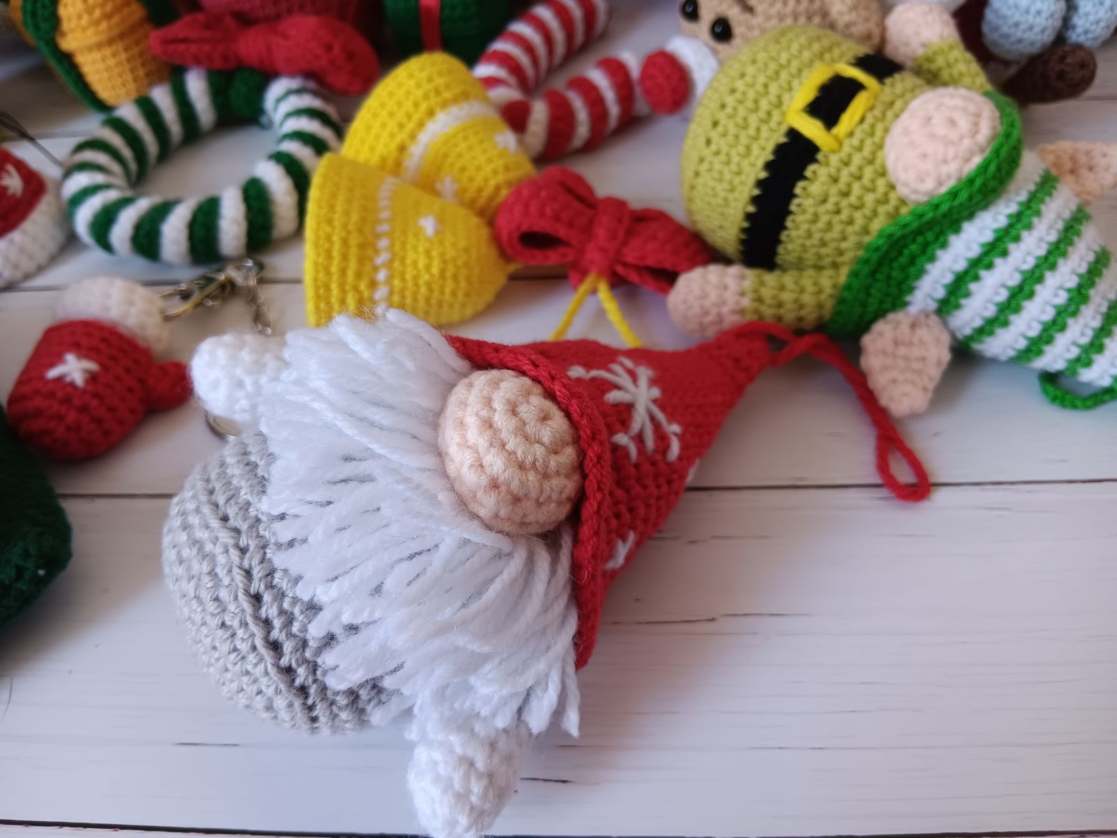 Blog-Inhaltsbild für 'Wichtel häkeln. Kostenlose Häkelanleitung für Karottenwichtel'