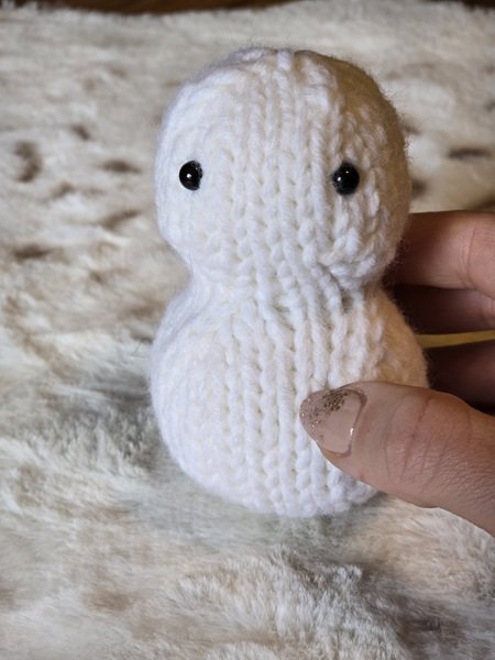 Blog-Inhaltsbild für 'Kostenlose Strickanleitung für einen Schneemann'