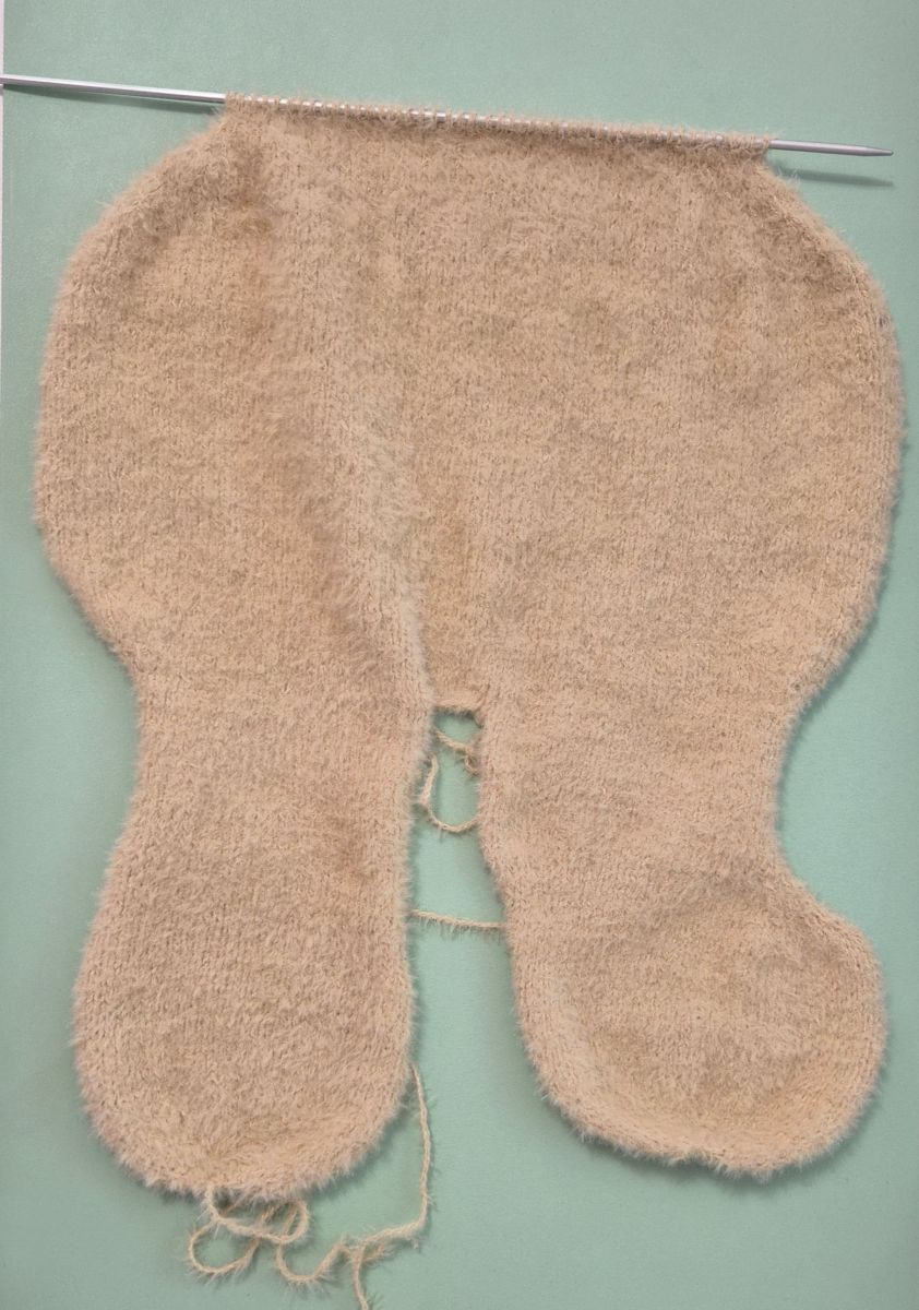 Blog content image for 'Bunny Cushion – Knitting Pattern'