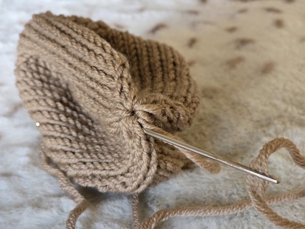 Blog-Inhaltsbild für 'Kostenlose Strickanleitung für den Bär "Bella"'