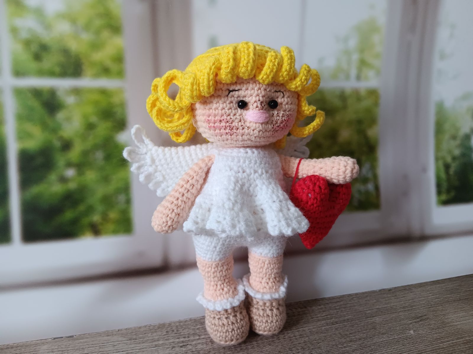 Blog-Inhaltsbild für 'Fliegenpilz-Puppe häkeln. Kostenlose Anleitung'