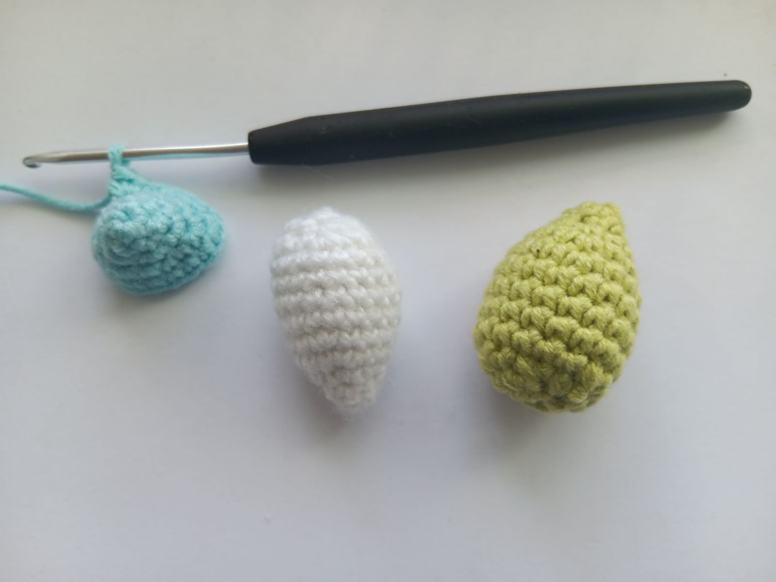 Blog-Inhaltsbild für 'Hase häkeln. Kostenlose Häkelanleitung'