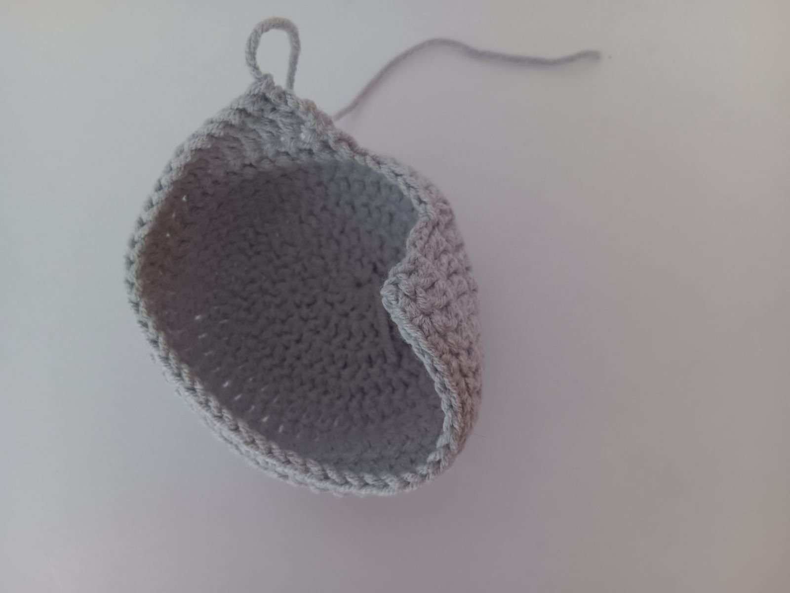 Blog-Inhaltsbild für 'Kostenlose Häkelanleitung für Puppe Coney mit Hasenmütze'