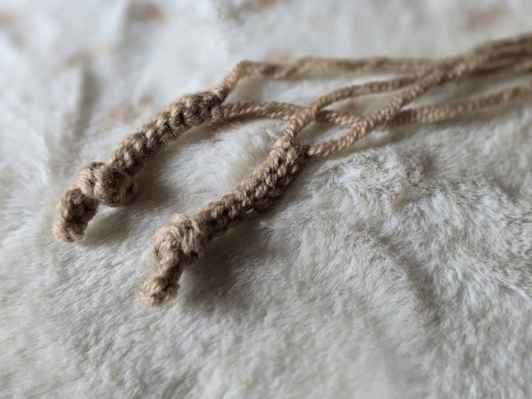 Blog-Inhaltsbild für 'Kostenlose Strickanleitung für einen Hasen Eierwärmer'