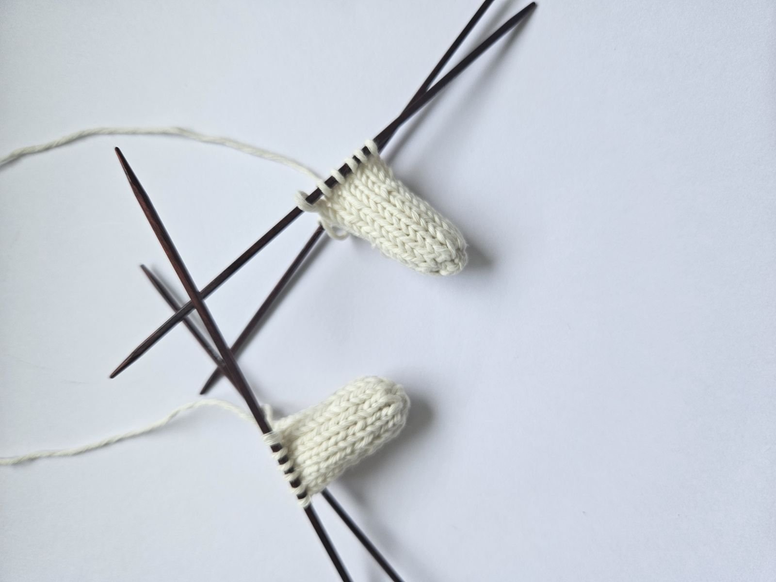 Blog content image for 'Free knitting pattern for an easter Bunny decoration'