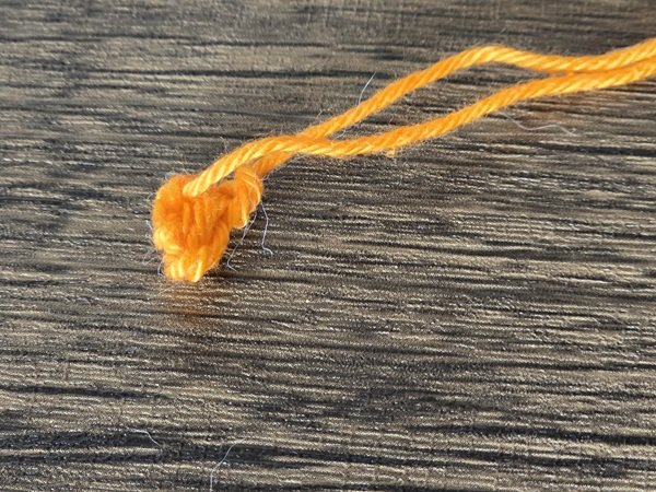 Blog-Inhaltsbild für 'Kostenlose Strickanleitung für ein Küken'