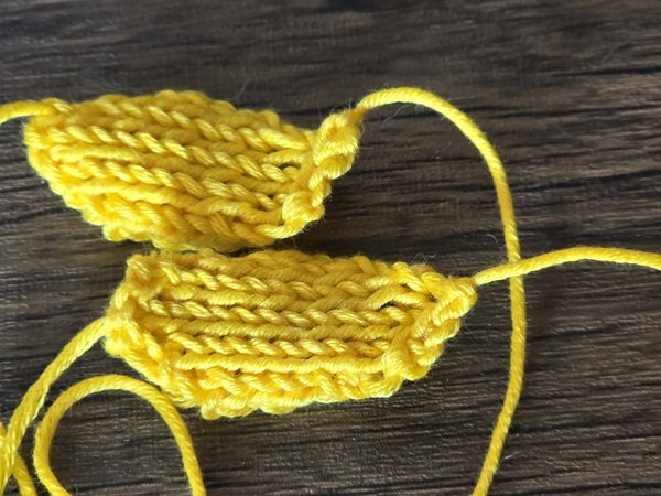 Blog-Inhaltsbild für 'Kostenlose Strickanleitung für ein Küken'