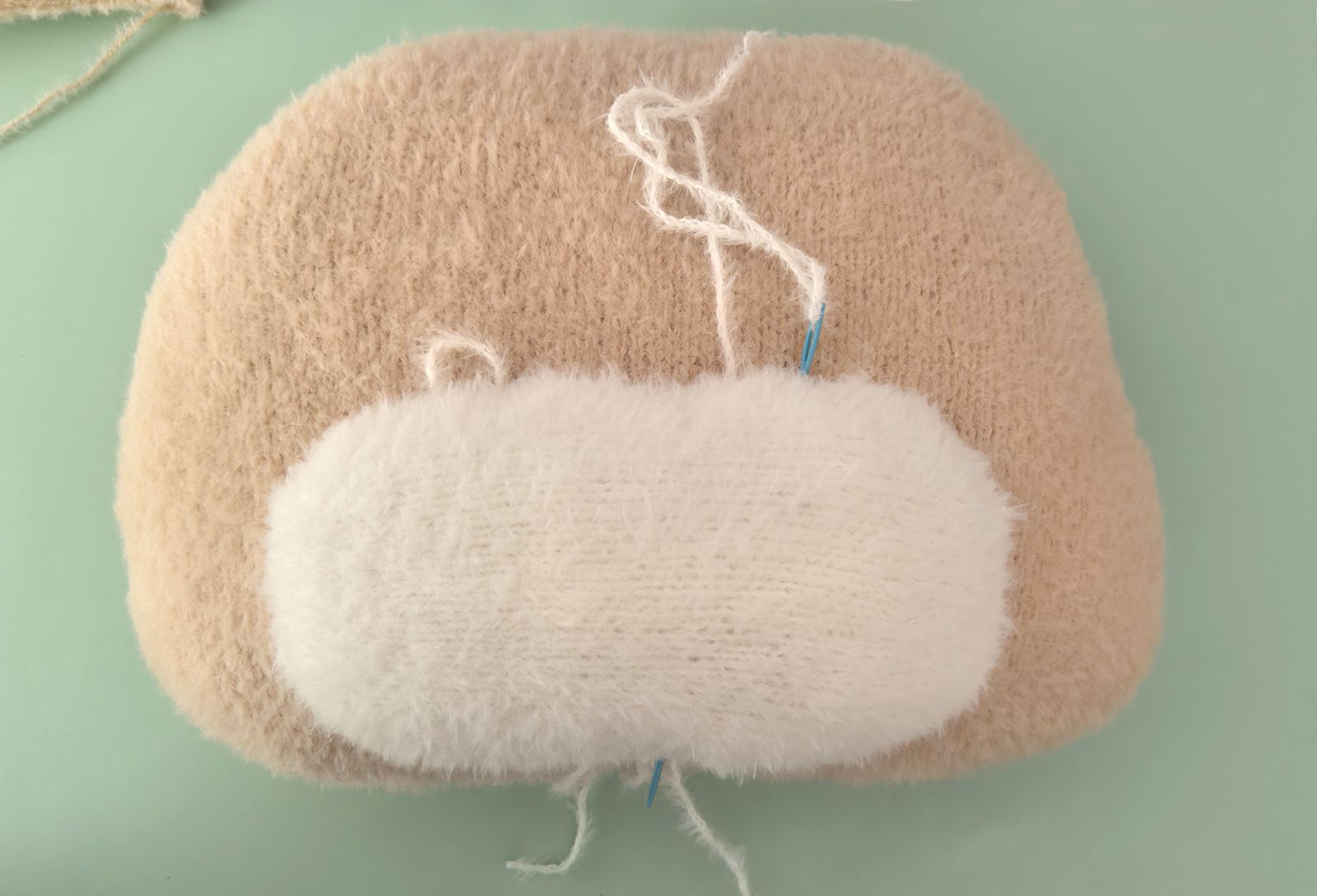 Blog-Inhaltsbild für 'Cuddly Puppy Cushion'