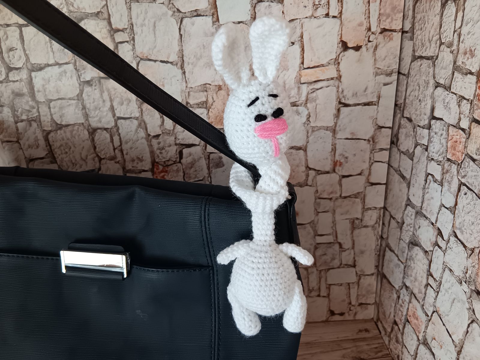 Blog-Inhaltsbild für 'Taschenbaumler häkeln. Kostenlose Anleitung'