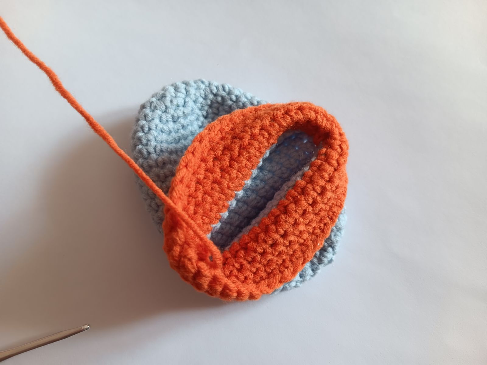 Blog-Inhaltsbild für 'Marienkäfer häkeln. Kostenlose Anleitung'