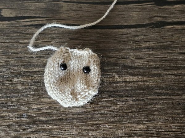 Blog-Inhaltsbild für 'Kostenlose Strickanleitung für ein Schaf'