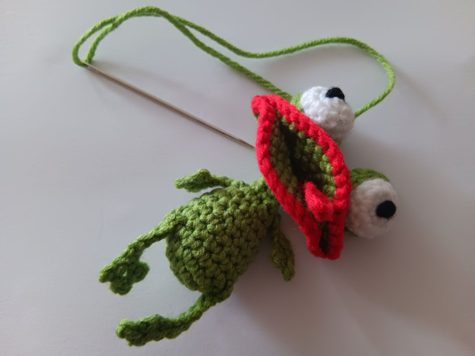 Blog-Inhaltsbild für 'Handytasche Häschen häkeln. Kostenlose Häkelanleitung'