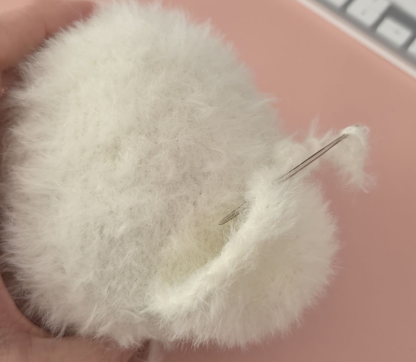 Blog-Inhaltsbild für 'Strickanleitung: Flauschiger Hund'