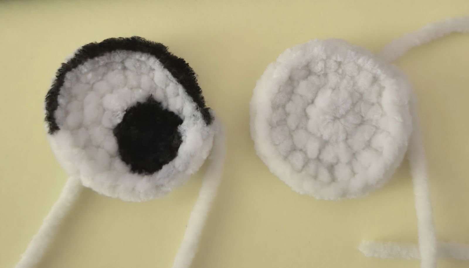 Blog-Inhaltsbild für 'Overall Baby Hai stricken'