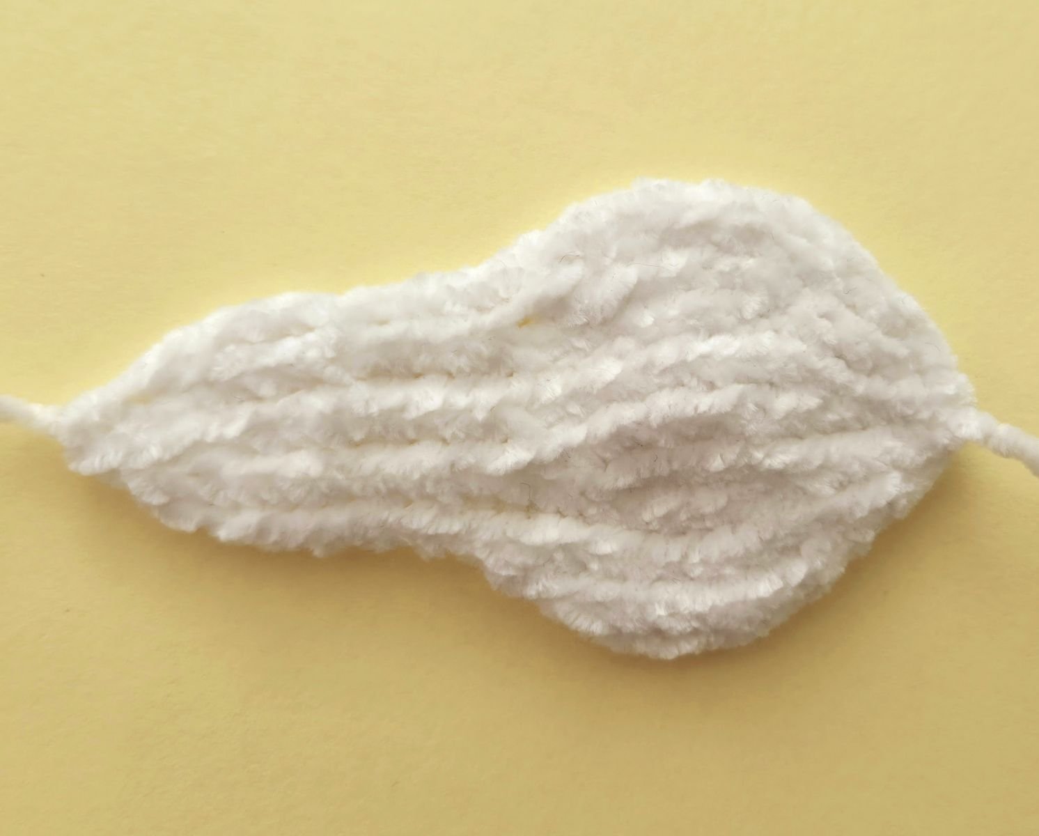 Blog-Inhaltsbild für 'Overall Baby Hai stricken'