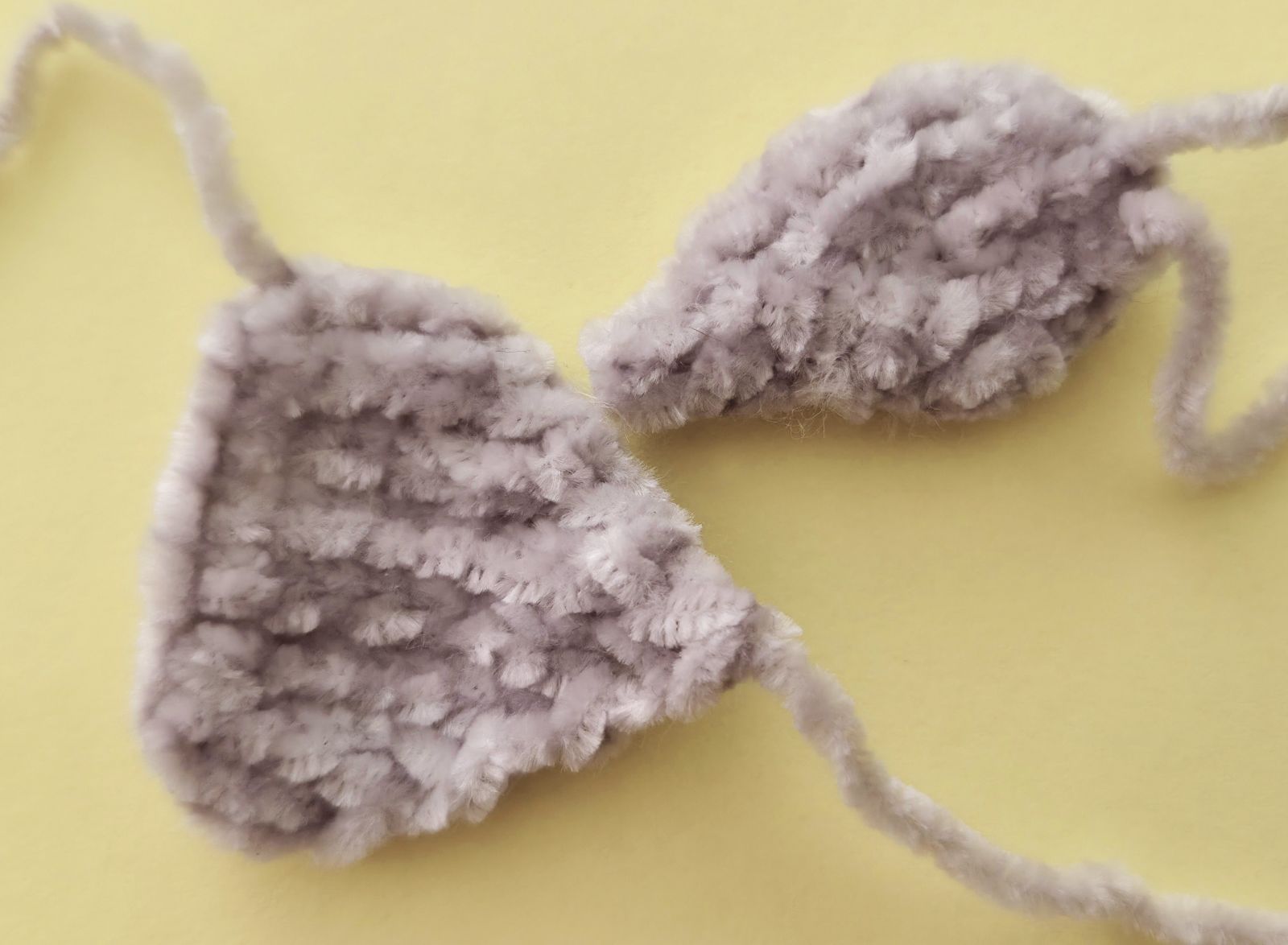 Blog-Inhaltsbild für 'Overall Baby Hai stricken'