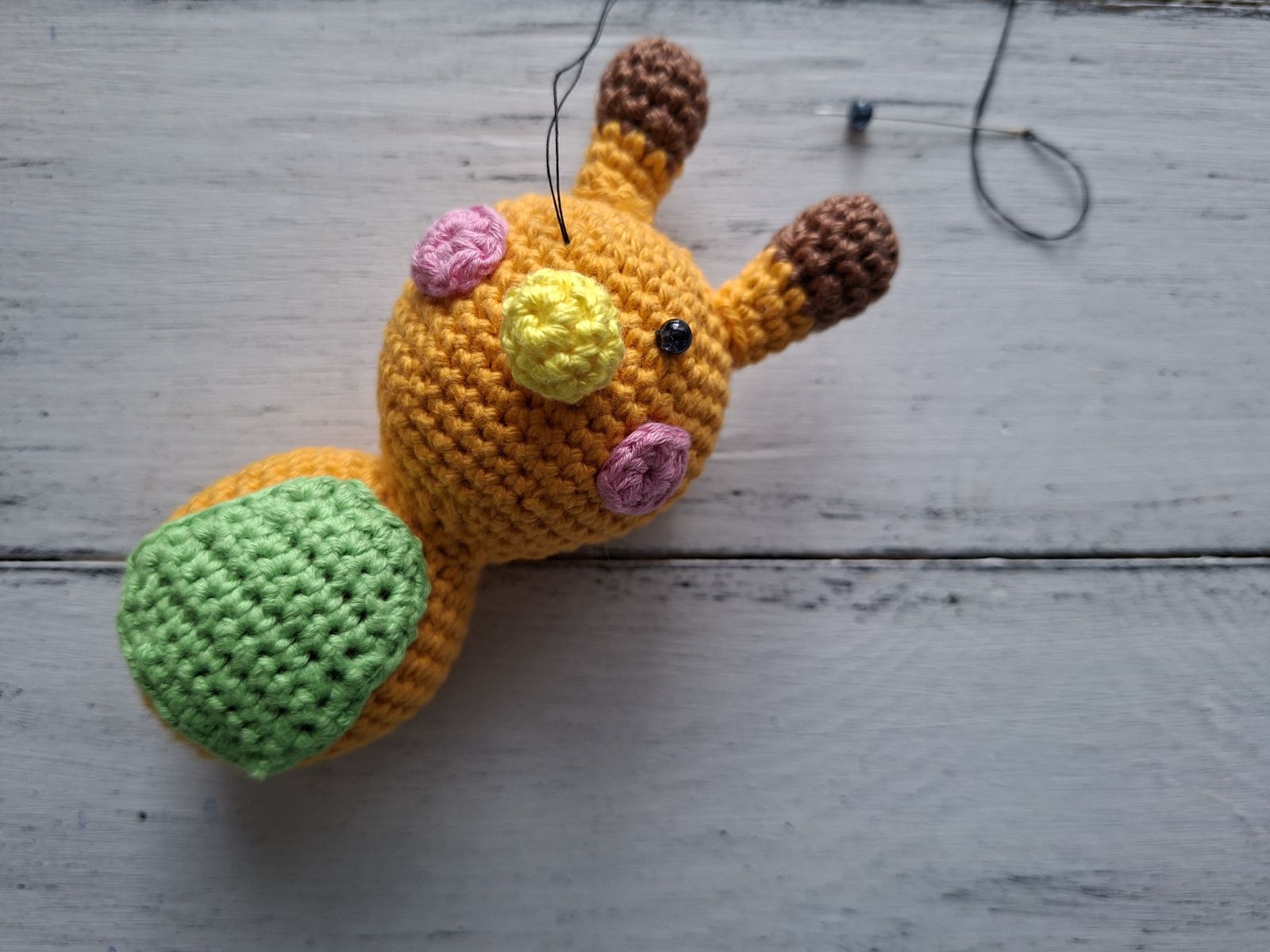 Blog-Inhaltsbild für 'Osterdeko häkeln. Kostenlose Anleitung für Schaf, Hase und Küken'
